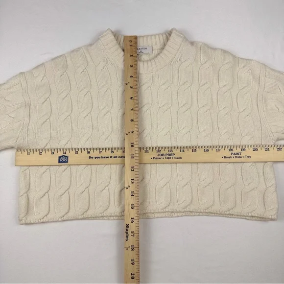 ARITZIA Babaton Cable Knit Glory Wool Cropped Sweater in Heather Birch
2XS EUC - Picture 3 of 12